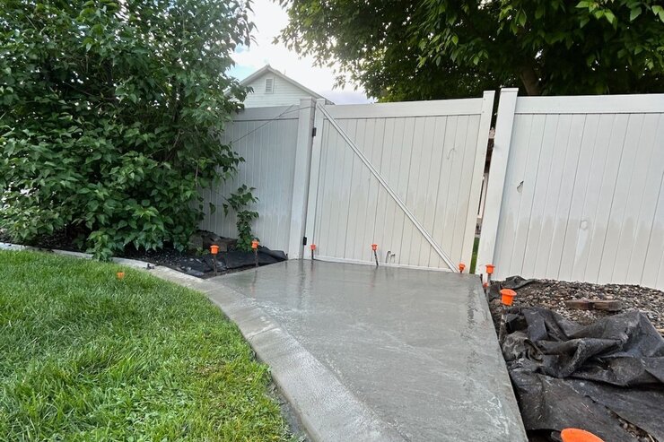 Sidewalk Maintenance & Sealing in Cleveland, OH